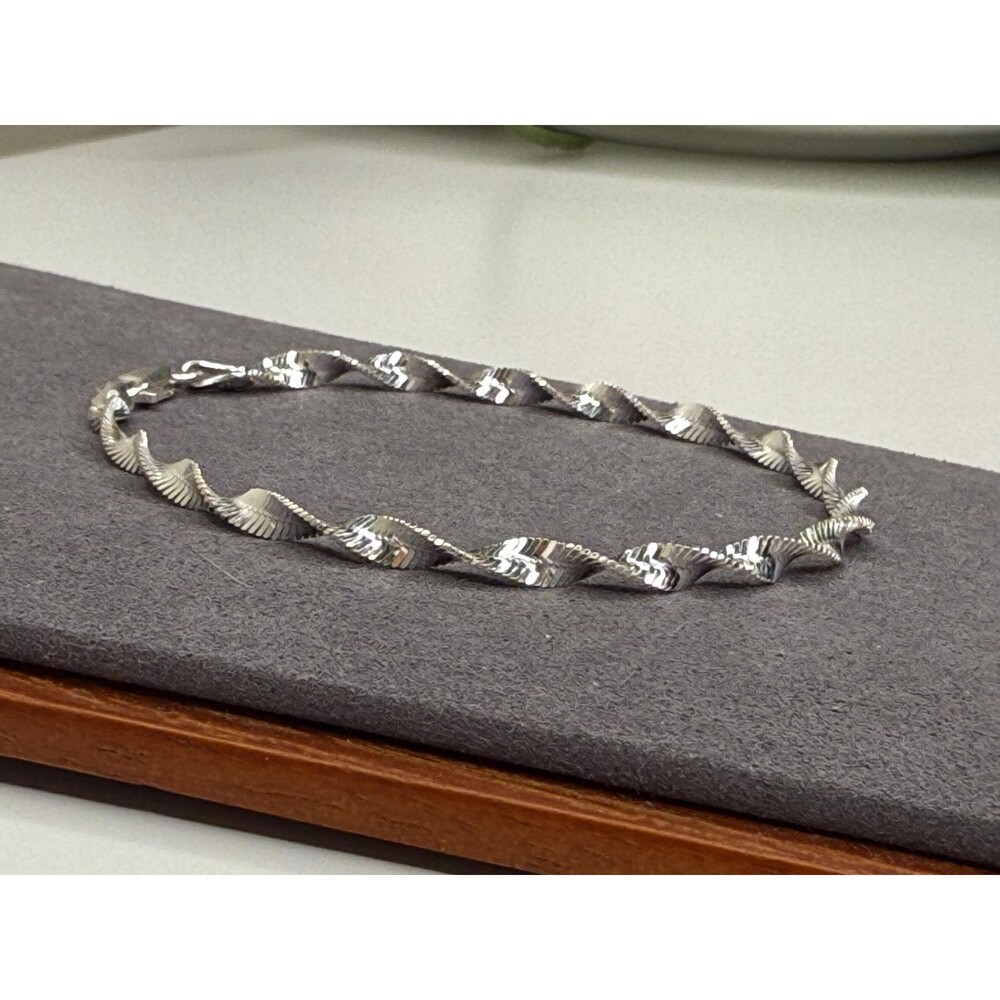 Vintage Italian Sterling Silver Ribbon Twist Bracelet – 6.75” – 925 Italy - Picture 7 of 8